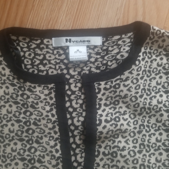 Sweater - Picture 2 of 4